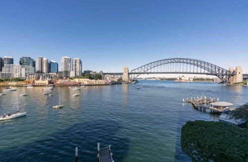 McMahons Point Apartment | Sydney Harbourside Apartment