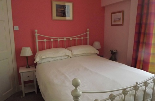 Cromarty Hotel | Sydney House