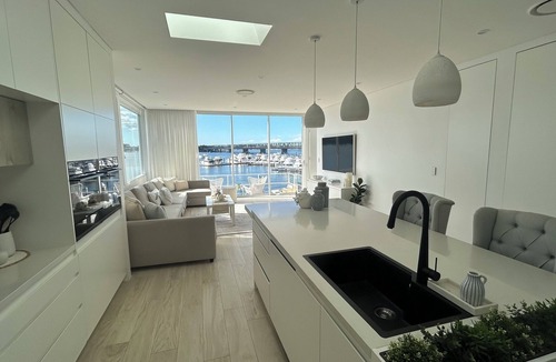 Sylvania House | Sydney Waterfront Retreat