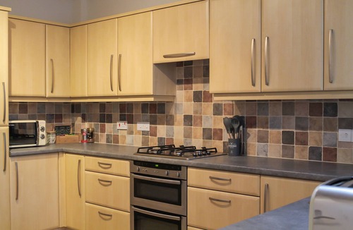 Bath House | Sydney Wharf House