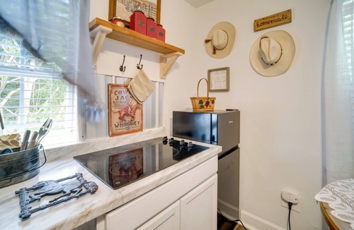Sylvania Cottage | Sylvan Cabin on 73 Acres - Pond On-site!