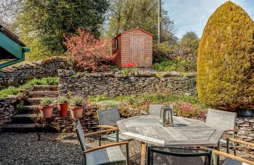 Kendal Villa | Sylvan Wood, gorgeous views