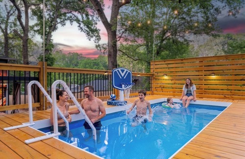 Sylvan Hills House | Sylvans Escape - Pool, Hot Tub, Games, Sleeps 12, 10mins from World Cup Stadium