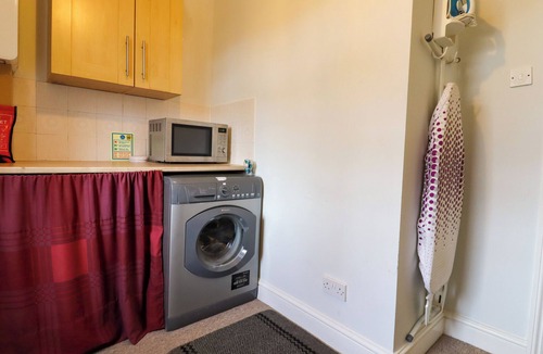 Bexhill-on-Sea Cottage | Sylvian