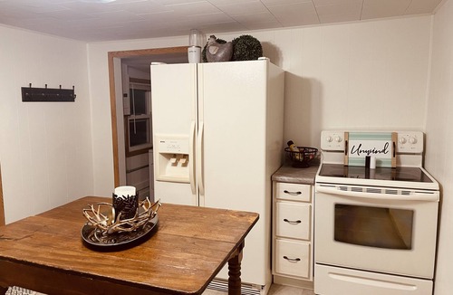 Toledo Cottage | Sylvie’s Birdhouse!