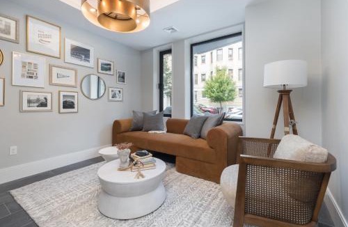 Fenway–Kenmore Apartment | Symphony Suites by Thatch