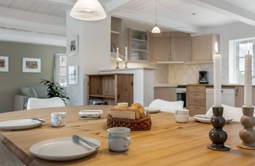 Tim House | "Synnöve" - 1.7km to the fjord by Interhome