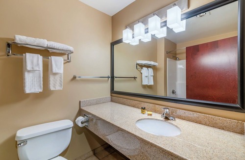 Liverpool Hotel | Syracuse Grand