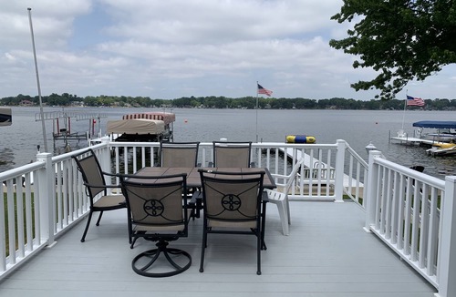 Syracuse House | Syracuse lake front