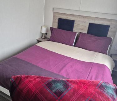 Amroth Ski Chalet | Tŷ Jones Amroth Bay