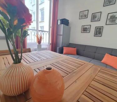Villemomble Apartment | T 2 cosy 1 minute de la gare