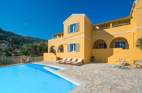 Agni Apartment | T' adelfia - ERMIS