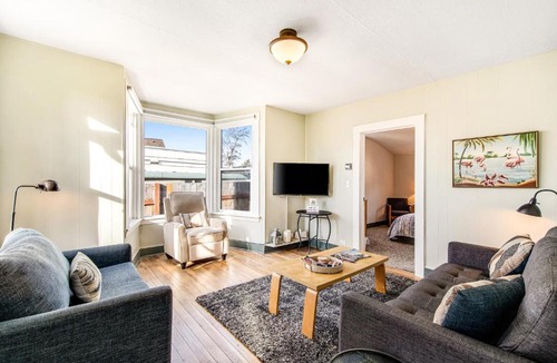 Bremerton House | T and B Cottage