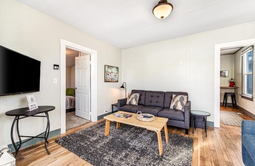 Bremerton House | T and B Cottage