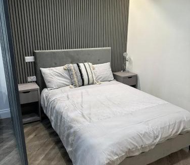 Mayesbrook Apartment | T and S