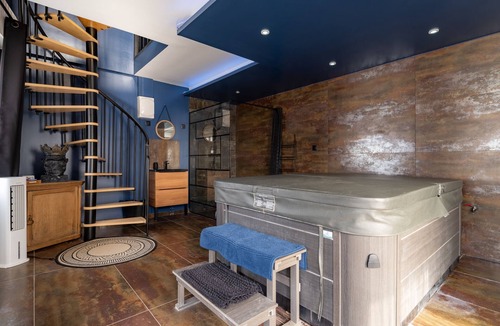 Lens Apartment | T'ES O SPA - Charmant Studio avec Jacuzzi