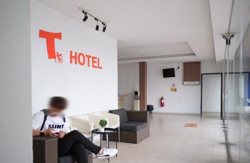 Taman Anggerik Hotel | T Hotel Anggerik