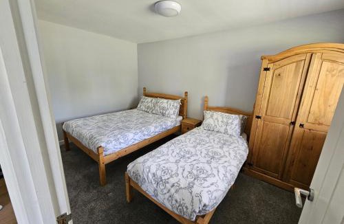 Wadhurst Hotel | T & J Motel