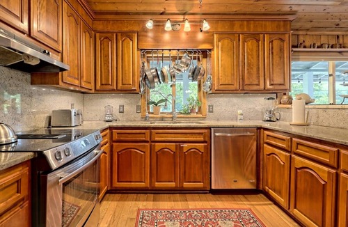 Clayton House | T Landing Top & Bottom Units