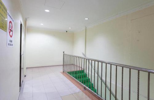 Taman Bunga Ros Hotel | T P Hotel