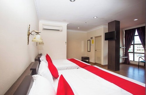 Taman Bunga Ros Hotel | T P Hotel