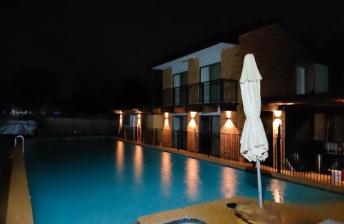 Windsor Apartment | T&V Suites