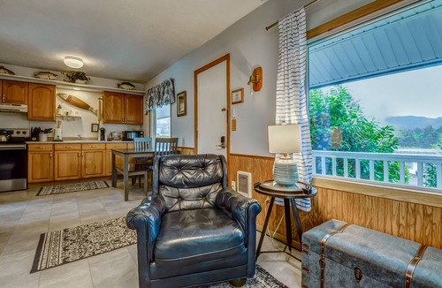Depoe Bay Apartment | T01 - Anchor@ Trollers Lodge