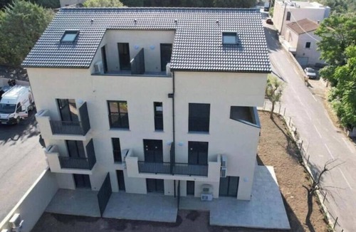 Corte Apartment | T1 33 m² terrace and private parking.