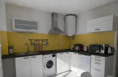 Rodez Apartment | T1 bis Proche Centre-ville, Campagne et Commodités