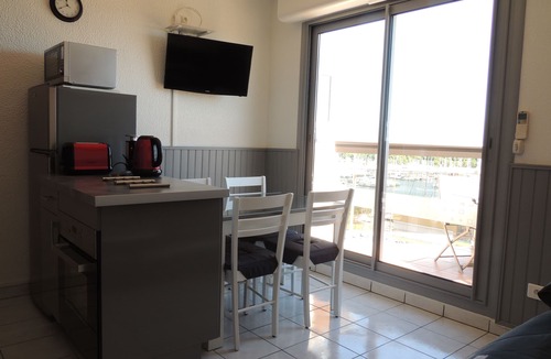 Le Port Apartment | T1 cabin CLIM-WIFI-HEART MARINA-EXCEPTIONAL VIEW-BEACH A 2MN-PRIVATE PARKING