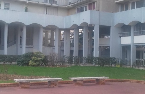 Centre Deux Apartment | t1 can accommodate 1 or 1 couple