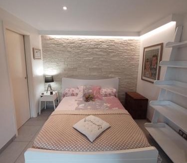 Aurec-sur-Loire House | T1 Cosy "Clairefont" Terrasse privée vue Loire dans Maison