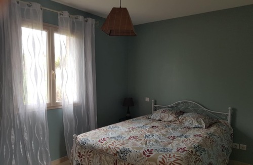 Bellevue-la-Montagne Apartment | T1 house with parking