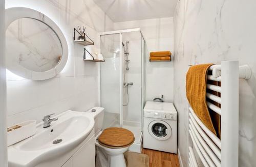 Bagnoles-de-l'Orne Apartment | T1 lumineux au calme avec parking privé