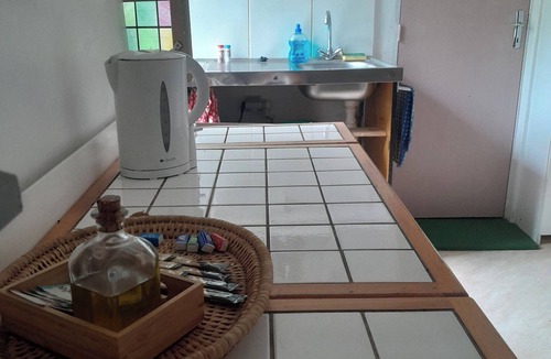 Figeac Apartment | T1 private & fully equipped on the riverfront