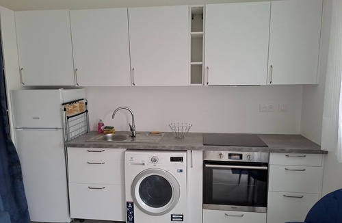 Bazoches-sur-Guyonne Apartment | T1 quiet near Paris ideal romantic getaway Haute Vallée Chevreuse