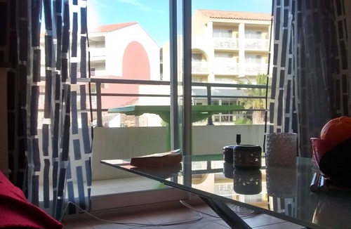 Calvi Apartment | T1 standing entrance of CALVI