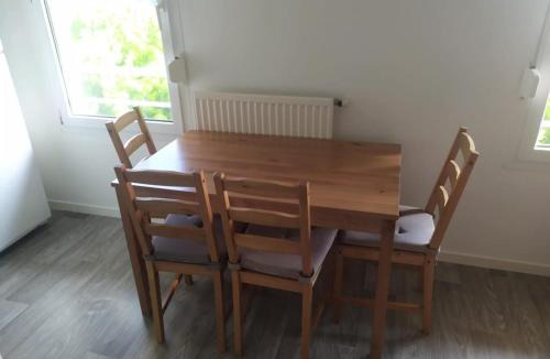 Tours Apartment | T1 TOURS NORD 38m2 - 4 couchages