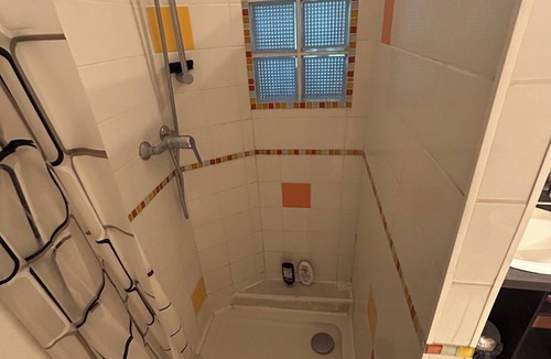 Lemasson Apartment | T1 with parking - bed linen provided but not towels