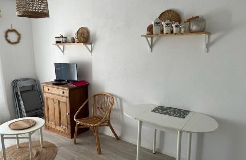 Saint-Cyprien Plage Apartment | T2, 3 minutes à pied de la mer