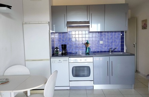 Corbara Apartment | T2, 350 m from Bodri BEACH, Sea view, Air-conditioning, on large landscaped grounds.