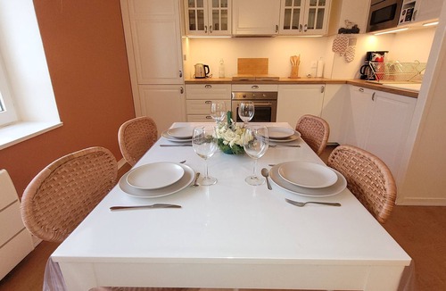 Cabourg Apartment | T2, 41 m2 Swimming pool, Wifi, 1 bdrm, 4 pers, 200m from the beach.
