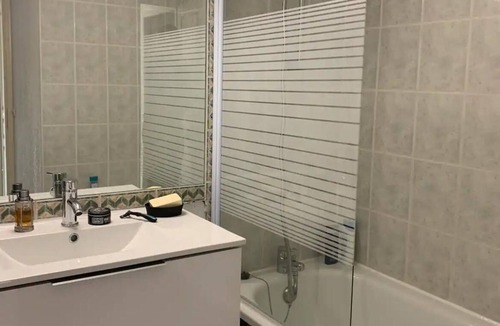 Les Hauts de Canet Apartment | T2 apartment with parking and swimming pool in the residence 5min from the beach