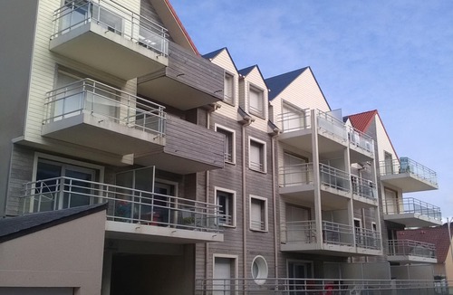 Fort-Mahon-Plage Apartment | T2 Apartment in Fort-Mahon-Plage, sea view, private parking