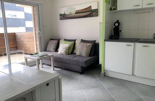 Fort-Mahon-Plage Apartment | T2 Apartment in Fort-Mahon-Plage, sea view, private parking