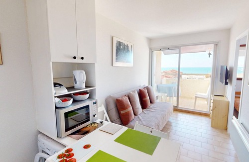 Frontignan Apartment | T2 Apartment in Frontignan-Beach with Terrace and Parking