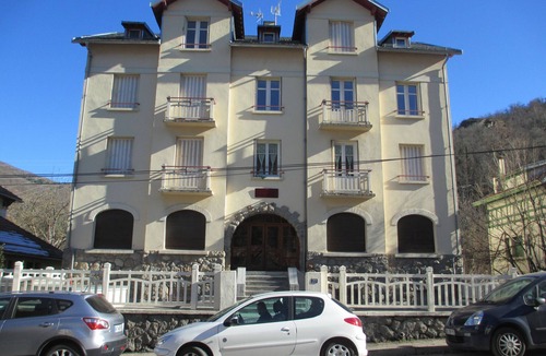 Ax-les-Thermes Apartment | T2 apartment small quiet residence