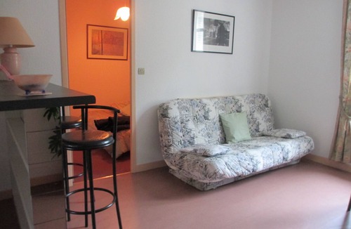 Ax-les-Thermes Apartment | T2 apartment small quiet residence