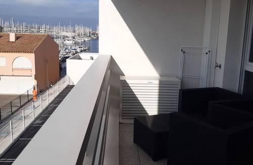 Leucate Apartment | T2 Apartment with AC, 4 Guests, WIFI, Parking