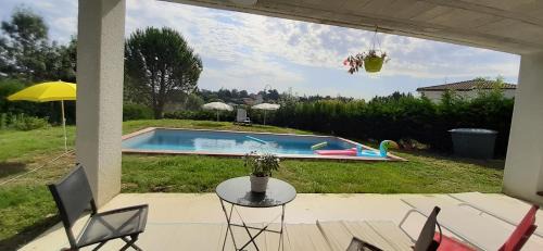 Bourg-Saint-Bernard Apartment | T2 avec Piscine exclusive